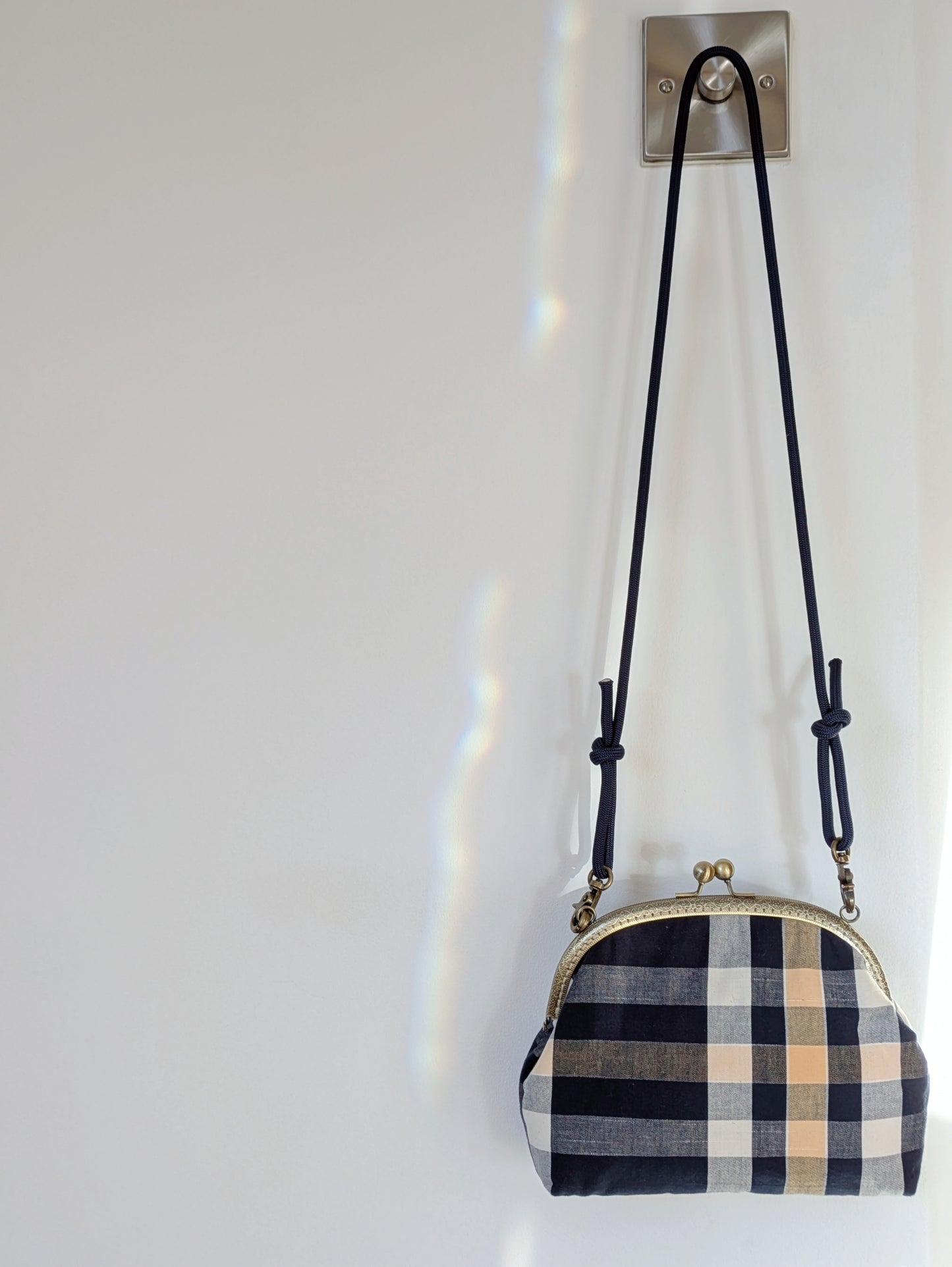 Gamaguchi Kiss-Lock Shoulder Bag - Navy image 5