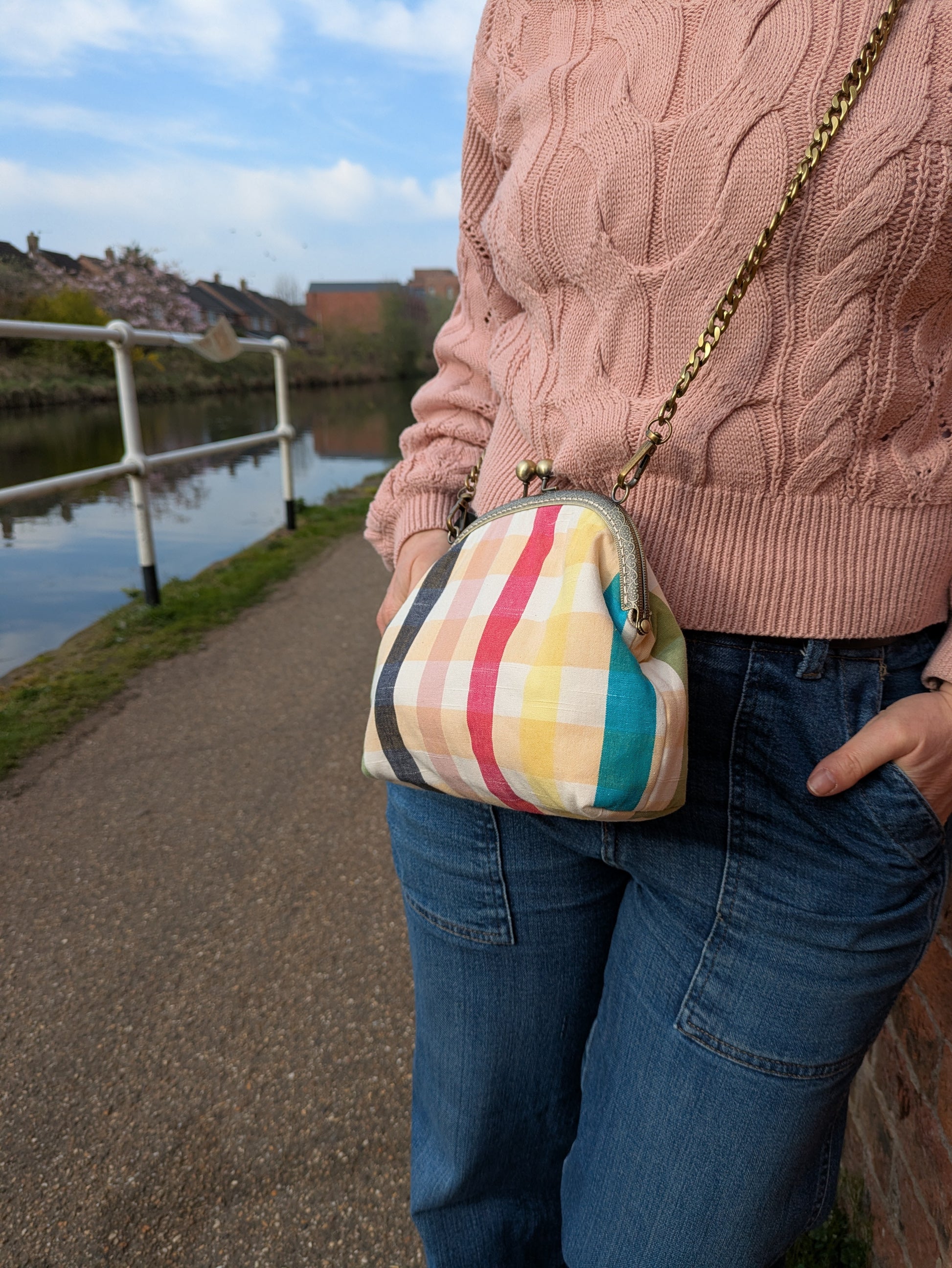 Gamaguchi Kiss-Lock Shoulder Bag - Pink image 4