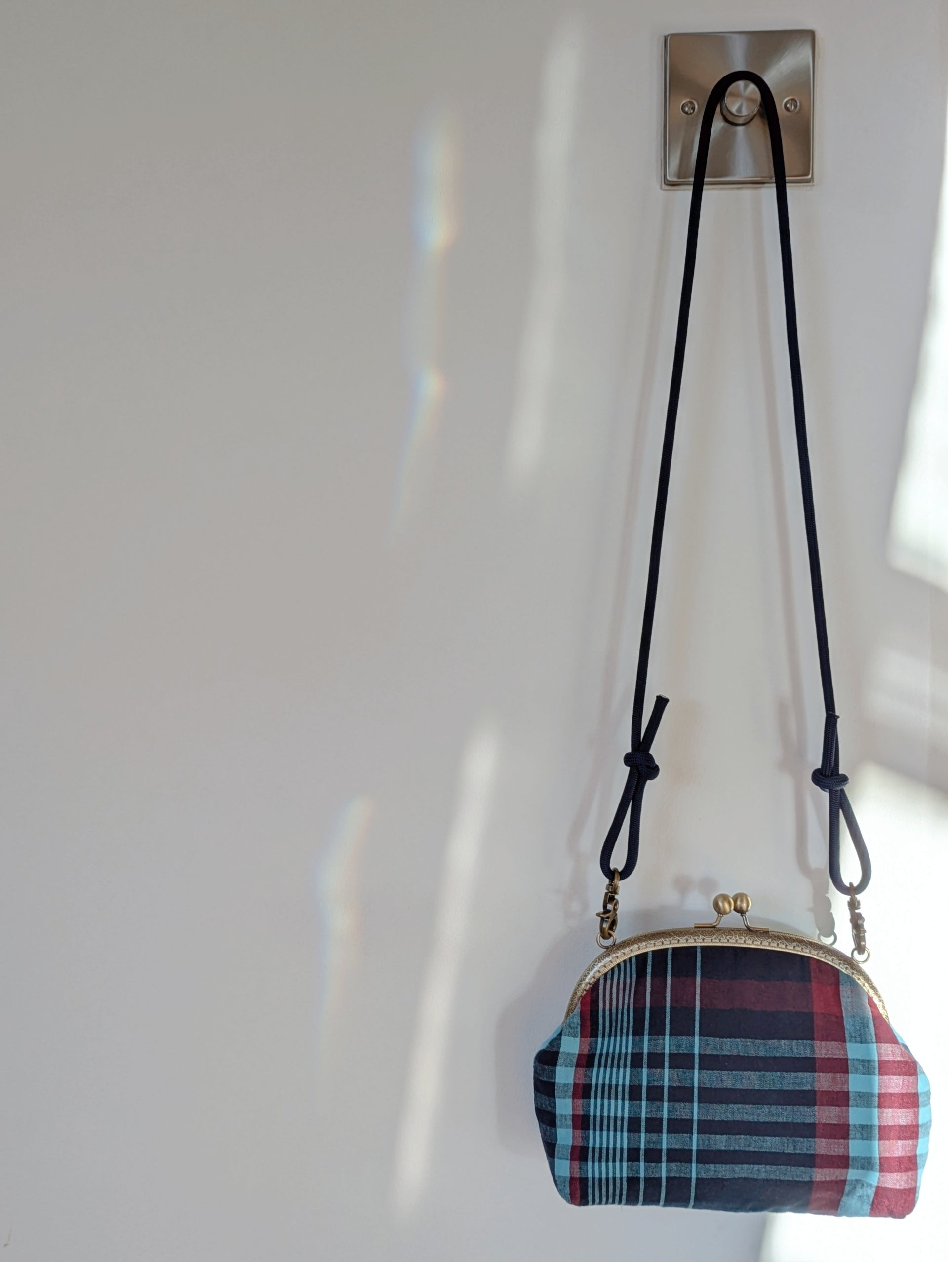 Gamaguchi Kiss-Lock Shoulder Bag - Purple x Navy image 5