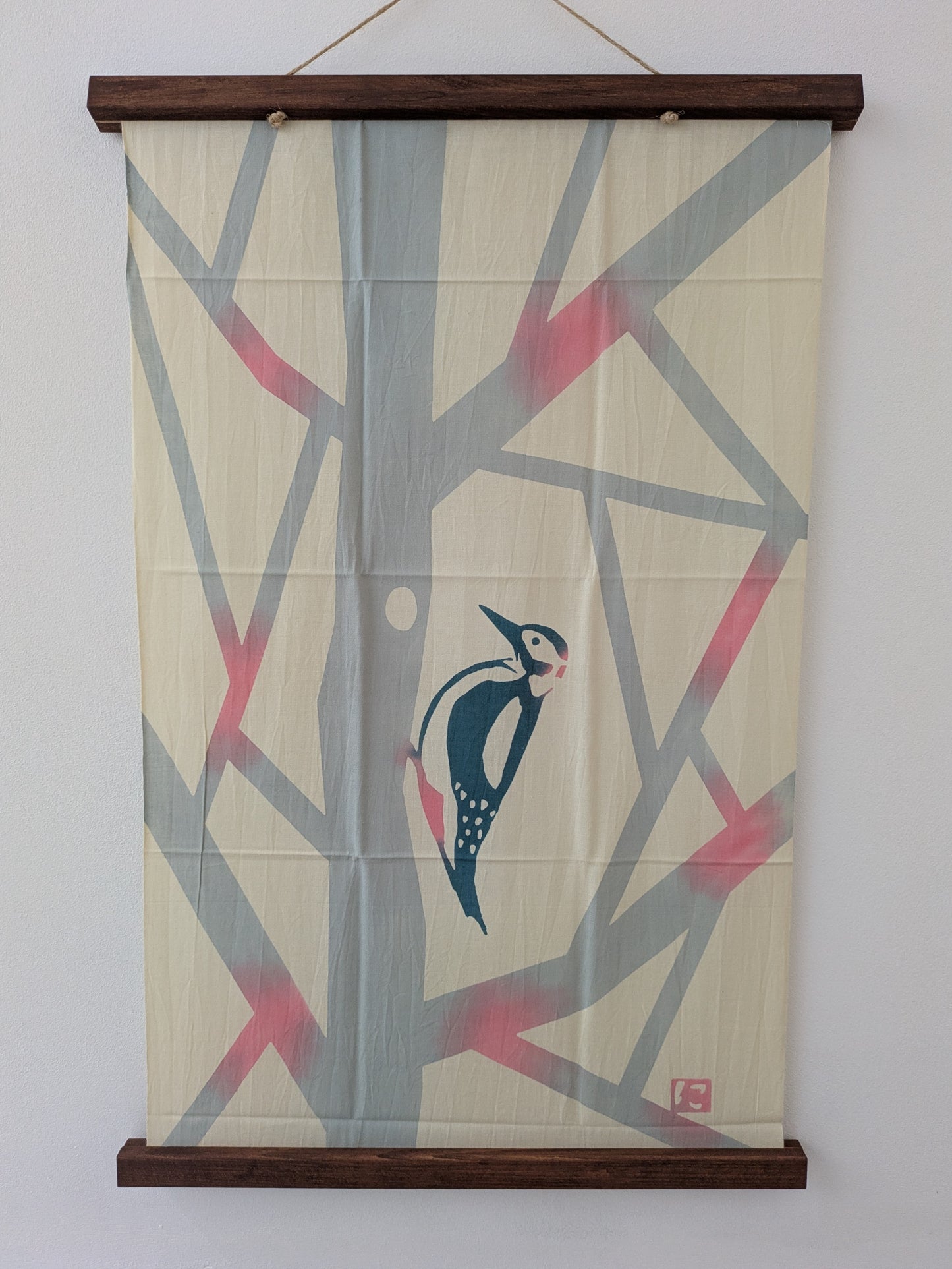 Nijiyura Chusen Tenugui Cloth - Woodpecker