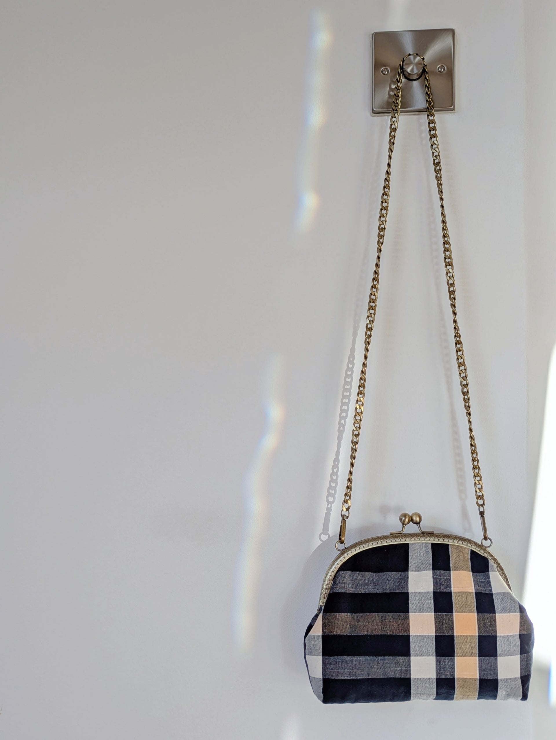 Gamaguchi Kiss-Lock Shoulder Bag - Navy image 6
