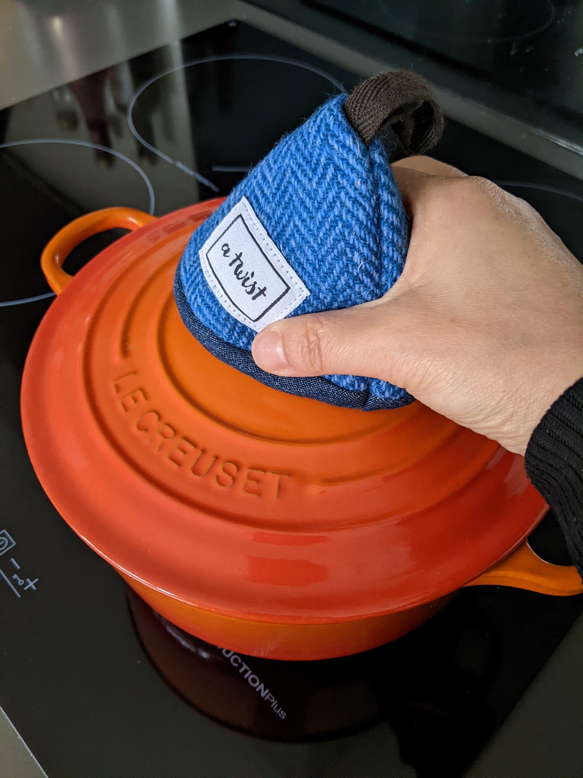 Triangular Lid Mitten - Small image 7