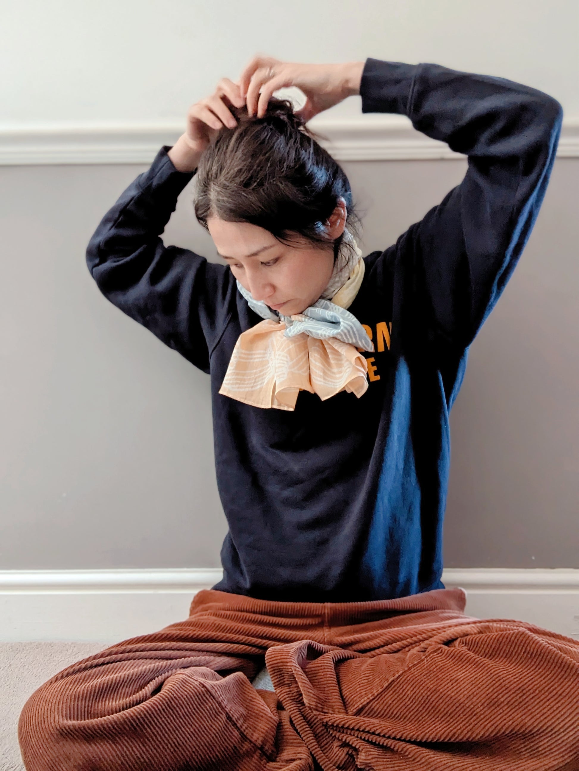 Nijiyura Chusen Gauze Tenugui Scarf - Madeleine image 4