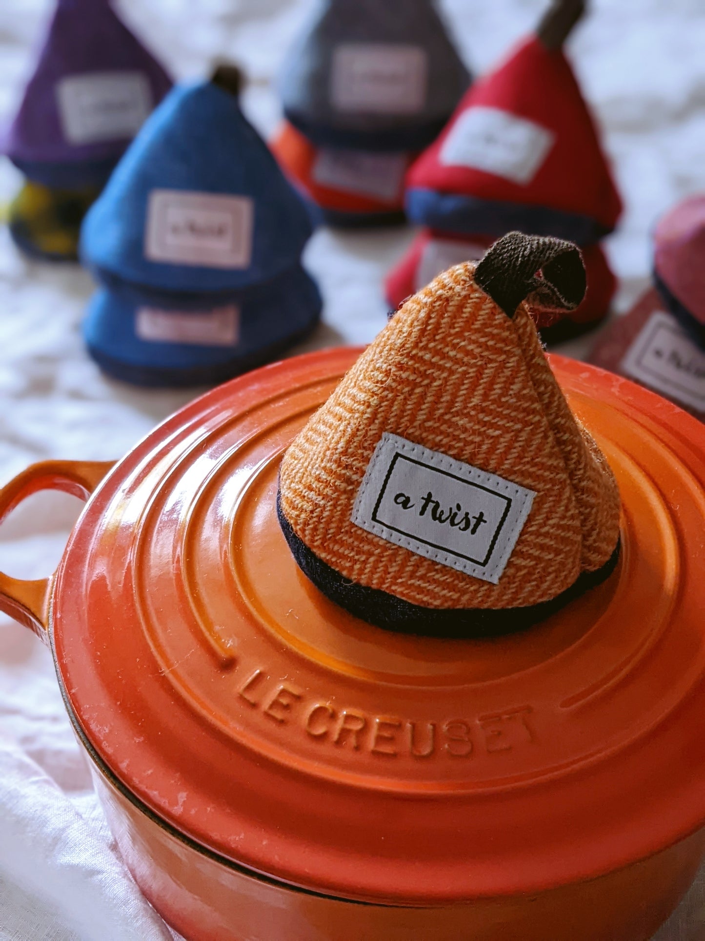 Triangular Lid Mitten - Small image 5