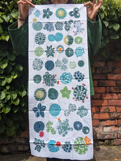 Nijiyura Chusen Tenugui Cloth - Plant Flowers image 