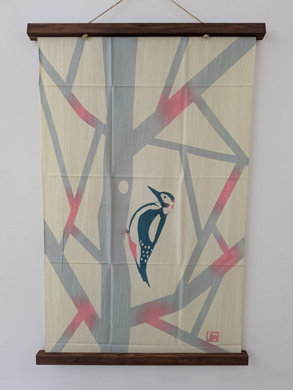 Nijiyura Chusen Tenugui Cloth - Woodpecker